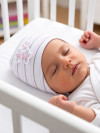 Шапка для девочек двуслойная на выписку летом Pupill Maczek фото 8 &mdash; MamaEmma.ru